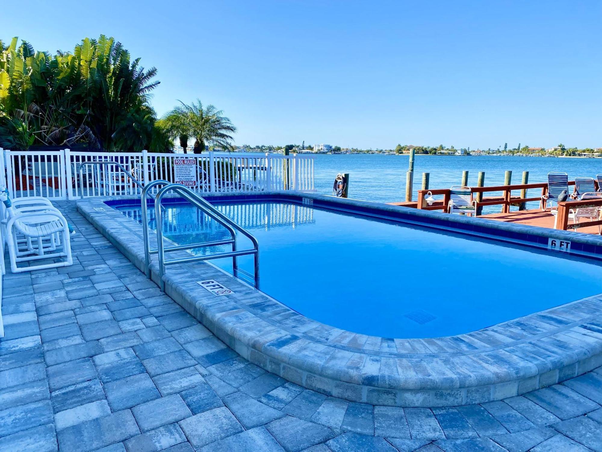107-Waterfront-Walk To Beach-Lovely St. Pete Beach Exterior foto